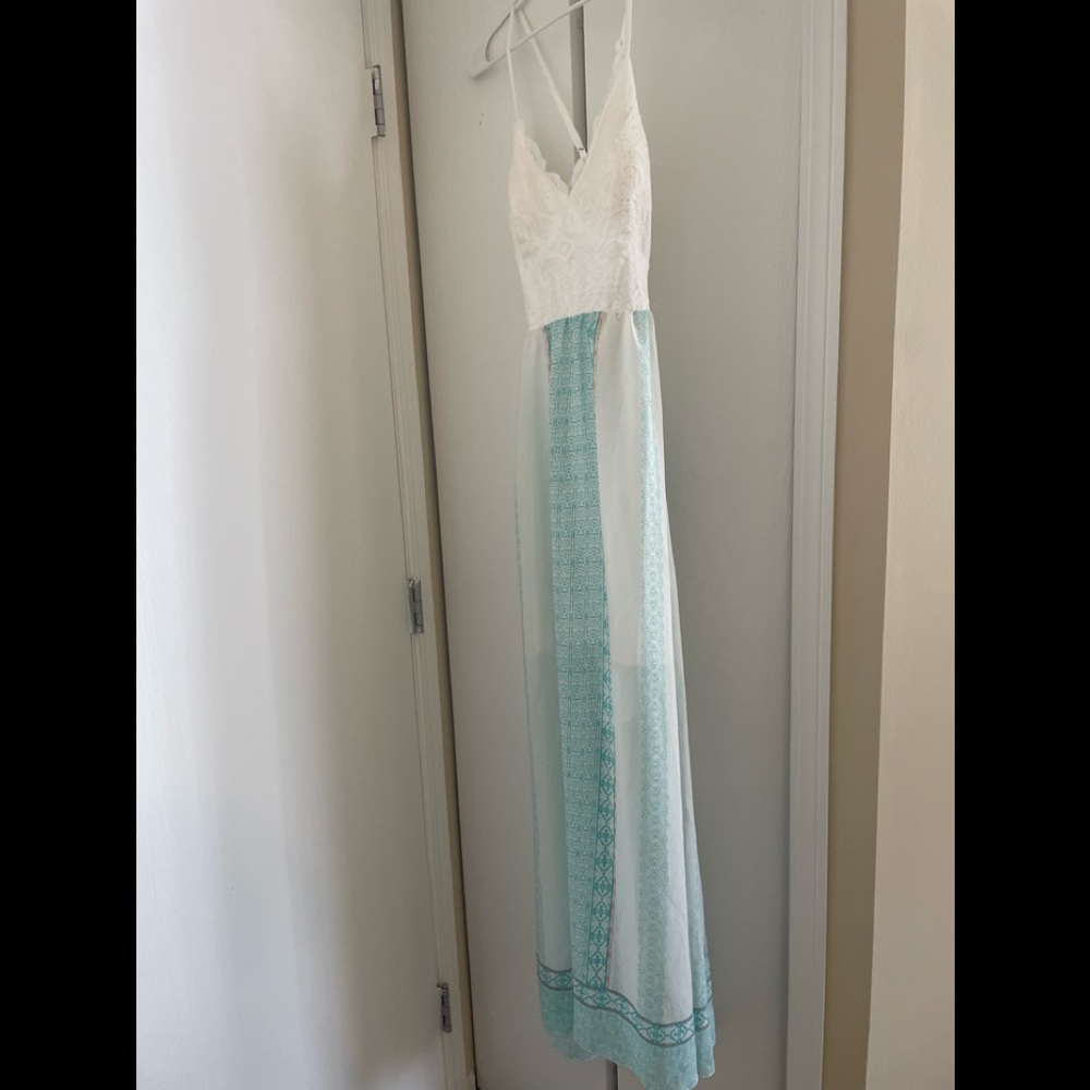 Women’s dress